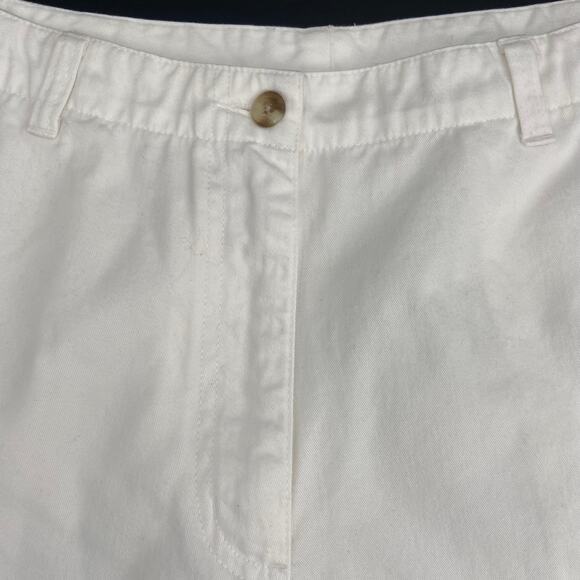 LL Bean White Shorts - Picture 2 of 4